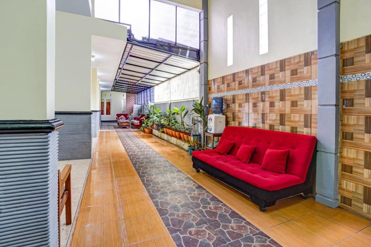 Super Oyo 90642 Lancar Homestay Syariah Tlekung Dış mekan fotoğraf