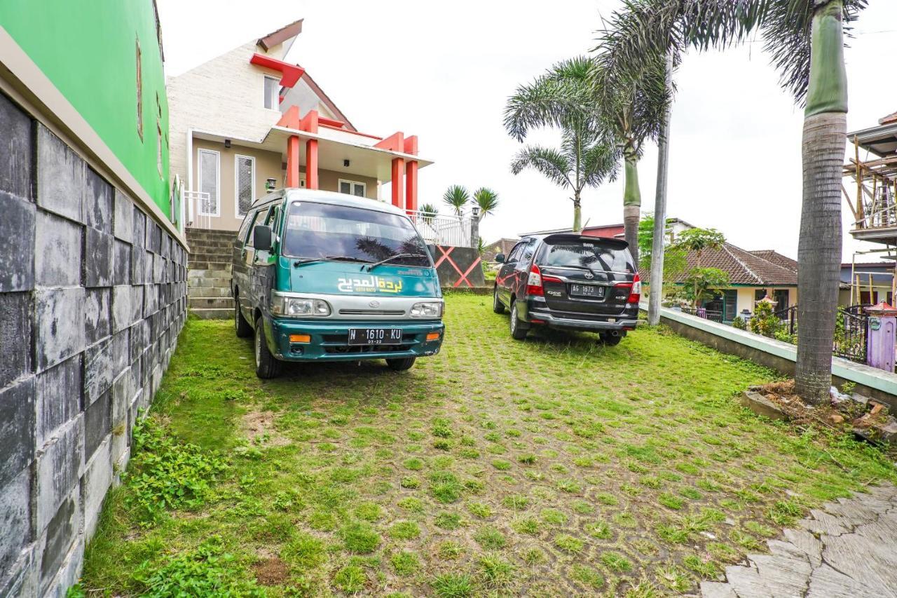 Super Oyo 90642 Lancar Homestay Syariah Tlekung Dış mekan fotoğraf