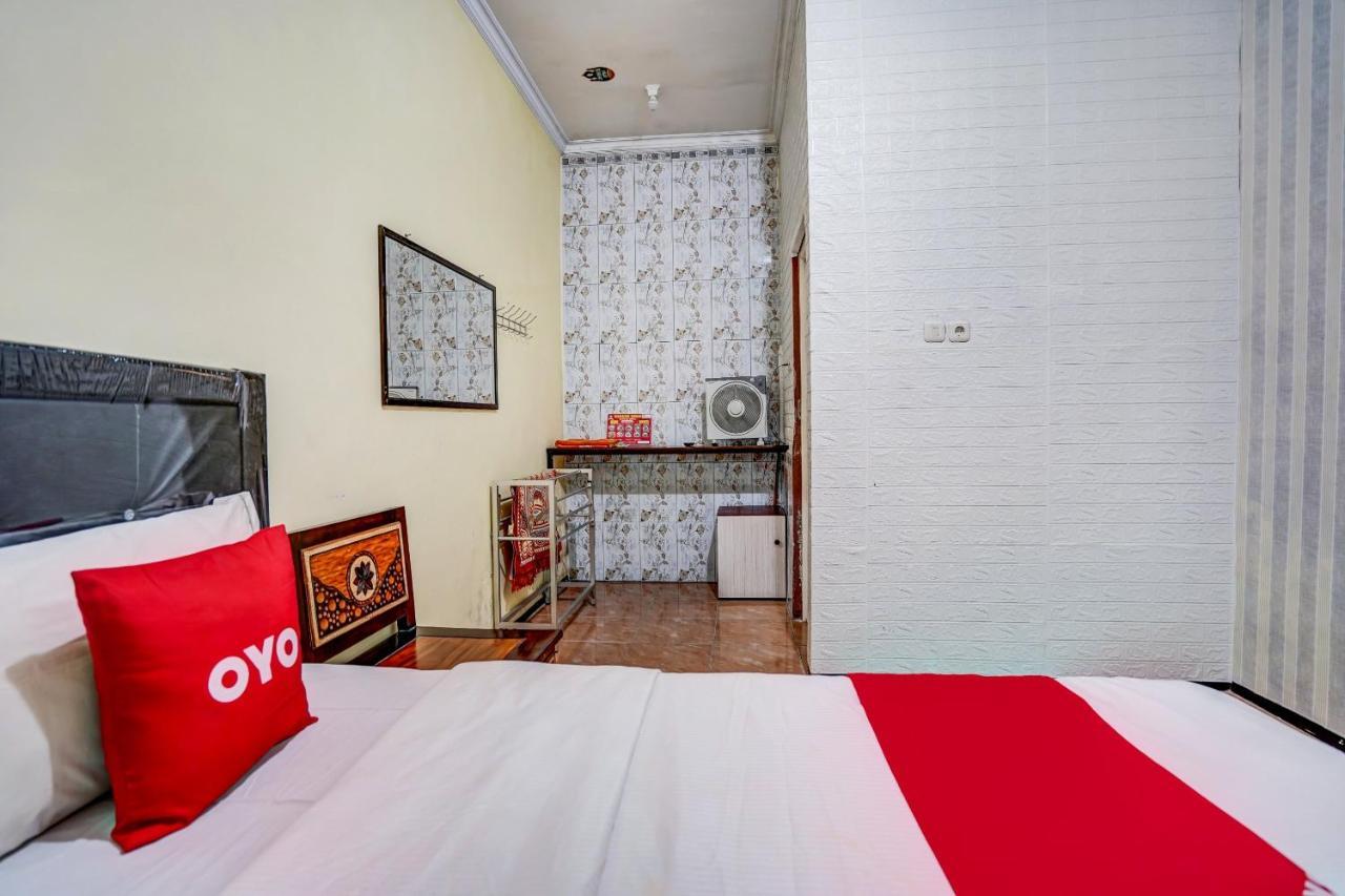 Super Oyo 90642 Lancar Homestay Syariah Tlekung Dış mekan fotoğraf